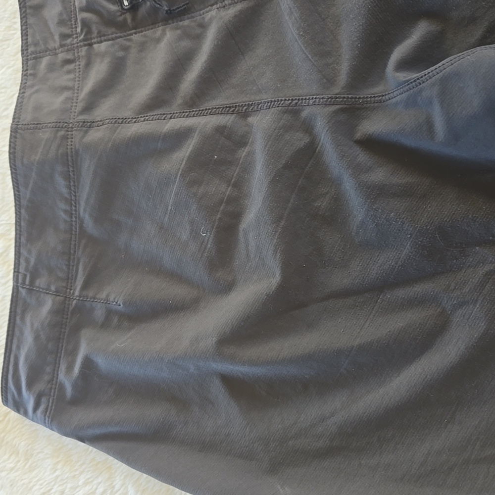 Patagonia Men's Shorts - Picture 3 of 13